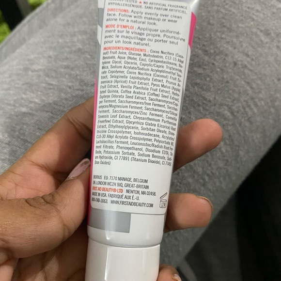 First aid beauty coconut priming moisturiser - Picture 2 of 2